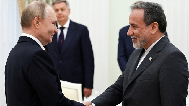 2025-06-23T113419Z_369923571_RC2A8FA5YH70_RTRMADP_3_IRAN-NUCLEAR-PUTIN-ARAQCHI.JPG
