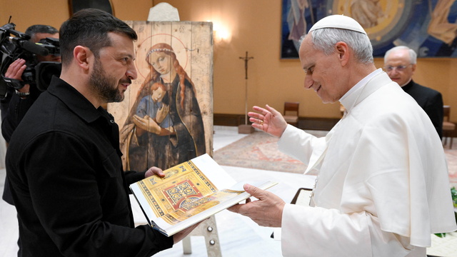 2025-05-18T135252Z_657957978_RC2DKEAND11D_RTRMADP_3_POPE-LEO.JPG